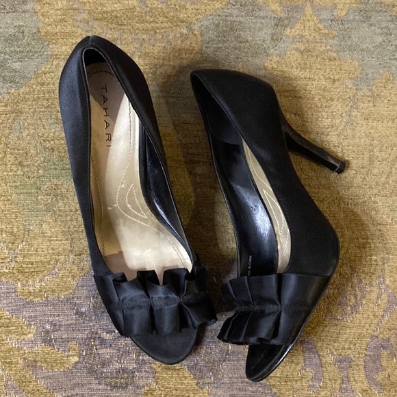 Tahari Shoes - Tahari Open Toe Satin Bow Heels